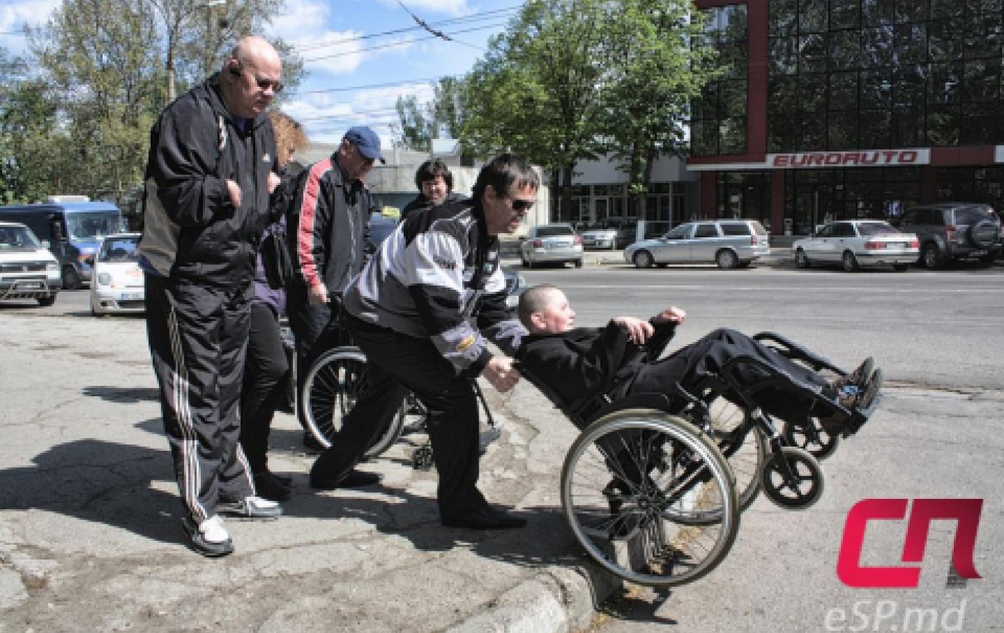 Инвалидная коляска, Бельцы, люди с ограниченными способностями