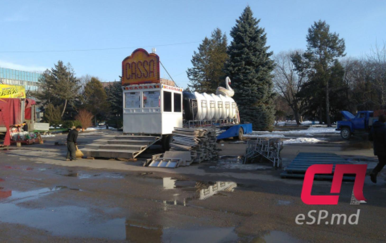 Фото дня: Аттракционы уехали. Что осталось?