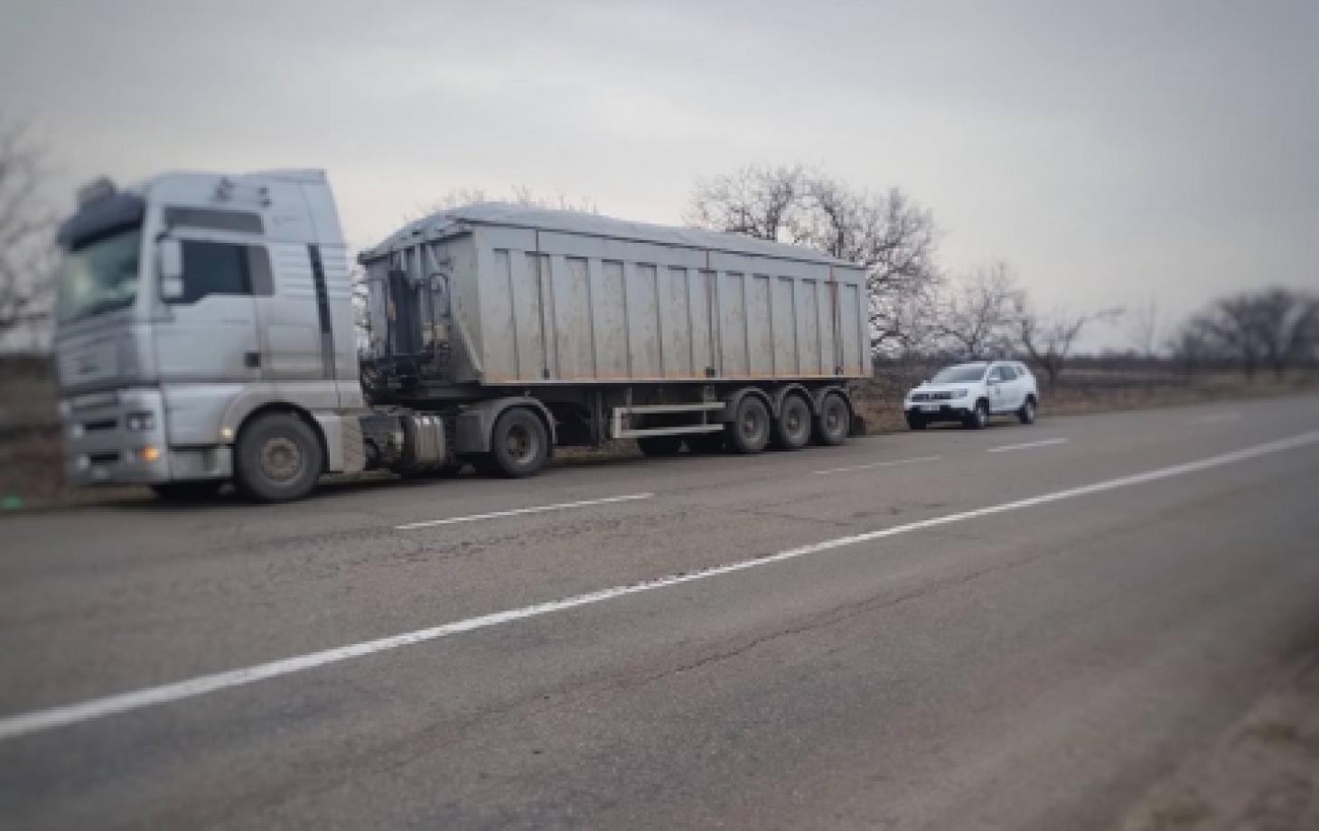 Таможенники остановили грузовик с древесиной из Приднестровья без  документов | СП - Новости Бельцы Молдова