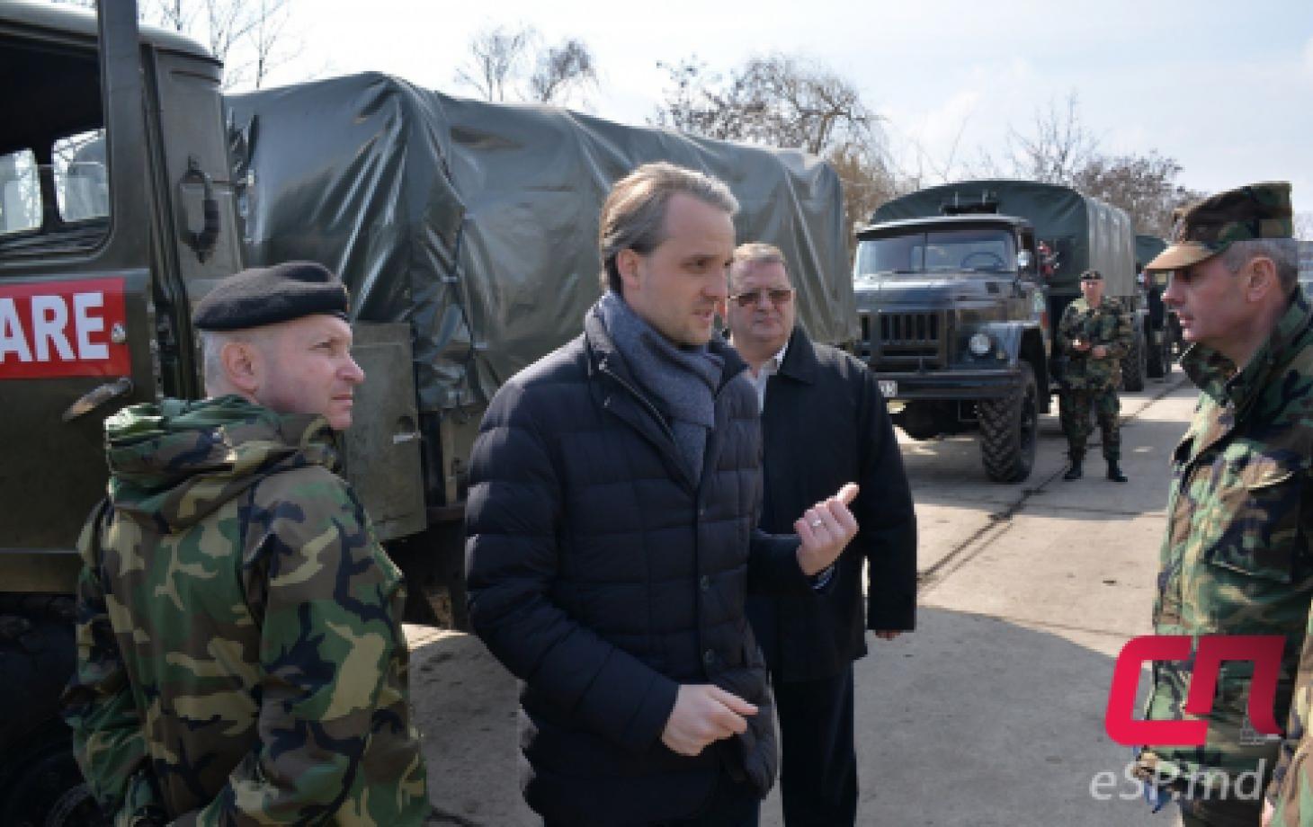 Министр обороны Республики Молдова Еуджен Стурза