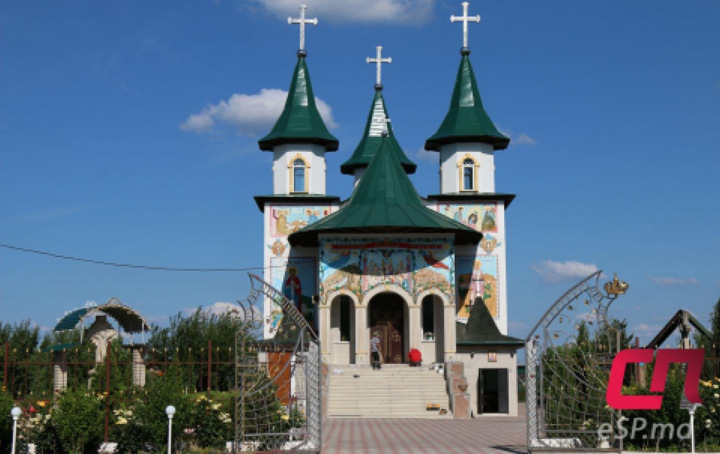церковь Всех святых на улице Н. Йорги в Бельцах, достопримечательности
