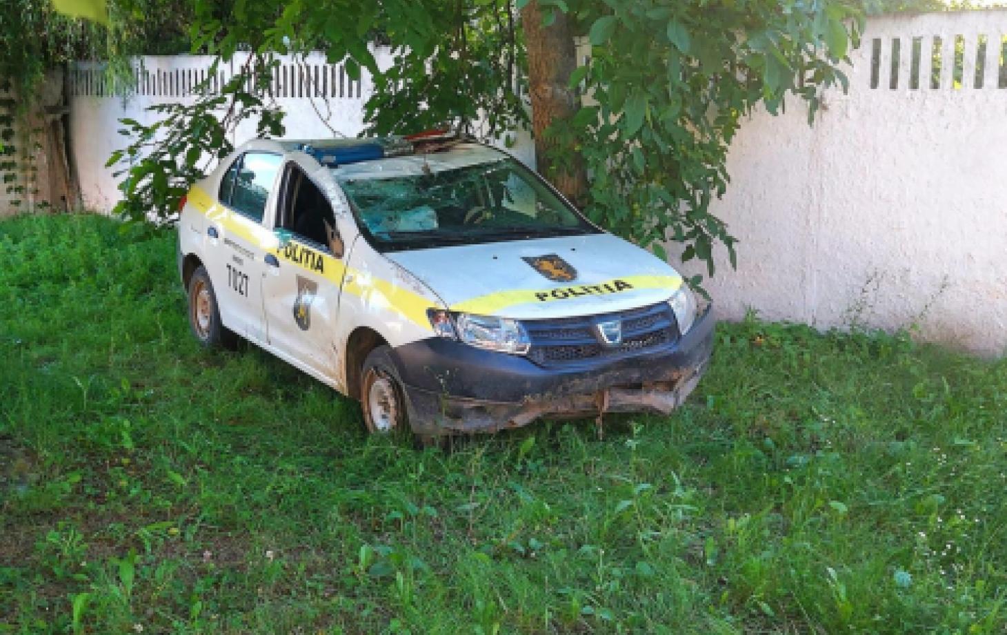 В Хынчештах хулиган угнал машину полиции и попал в ДТП | СП - Новости  Бельцы Молдова