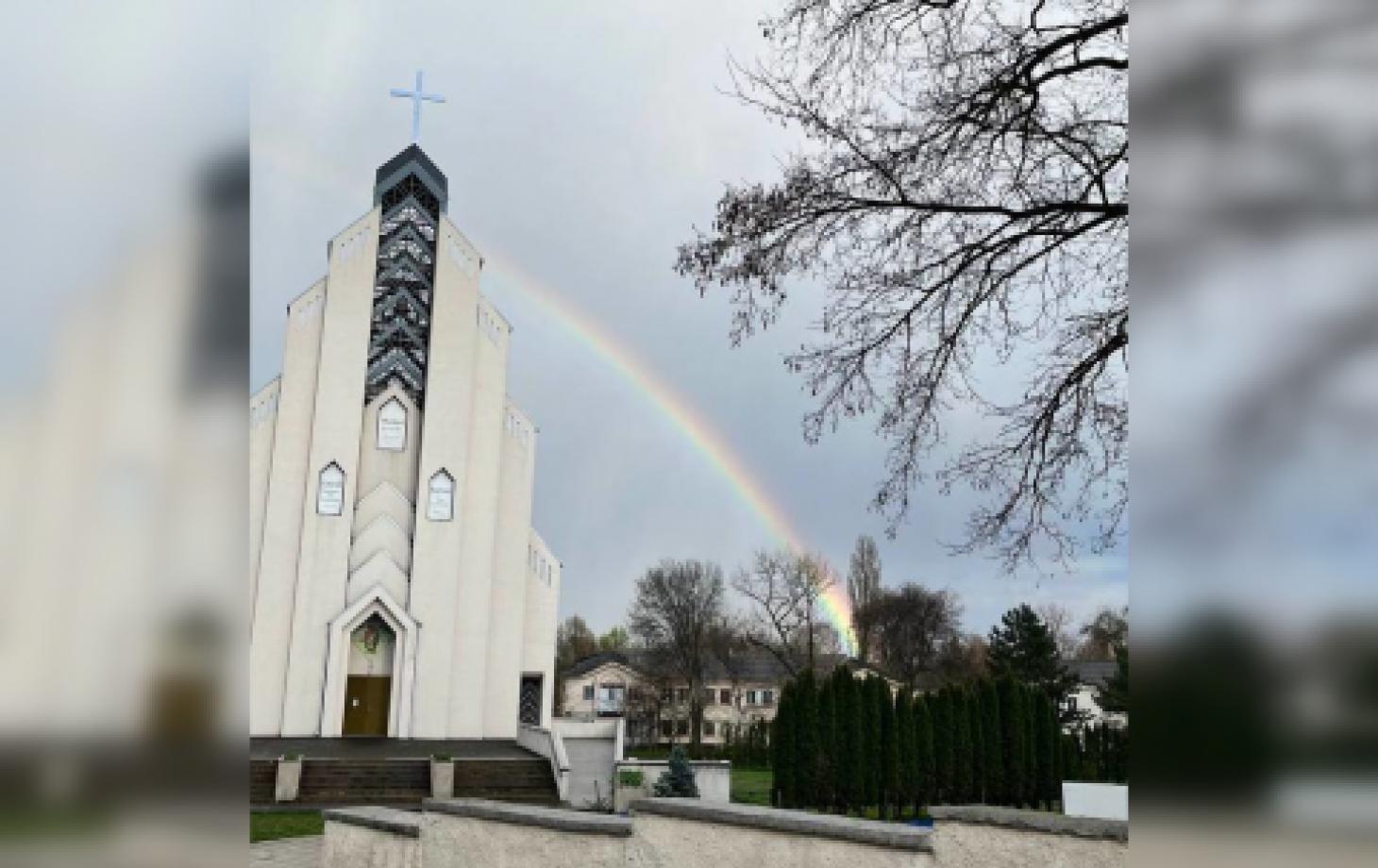 В Бельцах запечатлели радугу