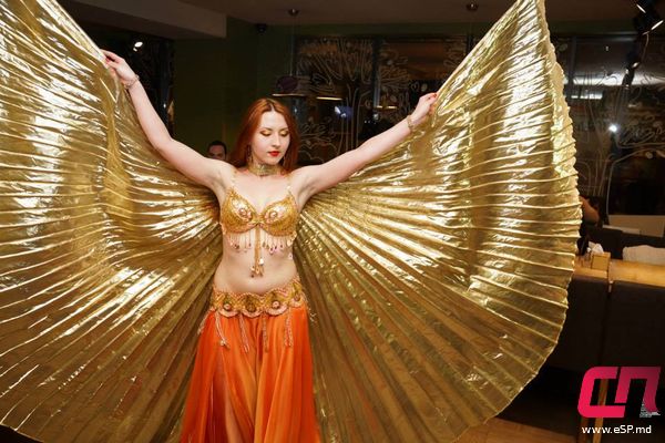 Вейлы — шелковые веера — один из атрибутов Bellydance. «Восточные танцы — мой образ жизни…» фото 3